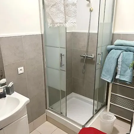 Apartment Au Coeur De Avec Balcon Et Parking